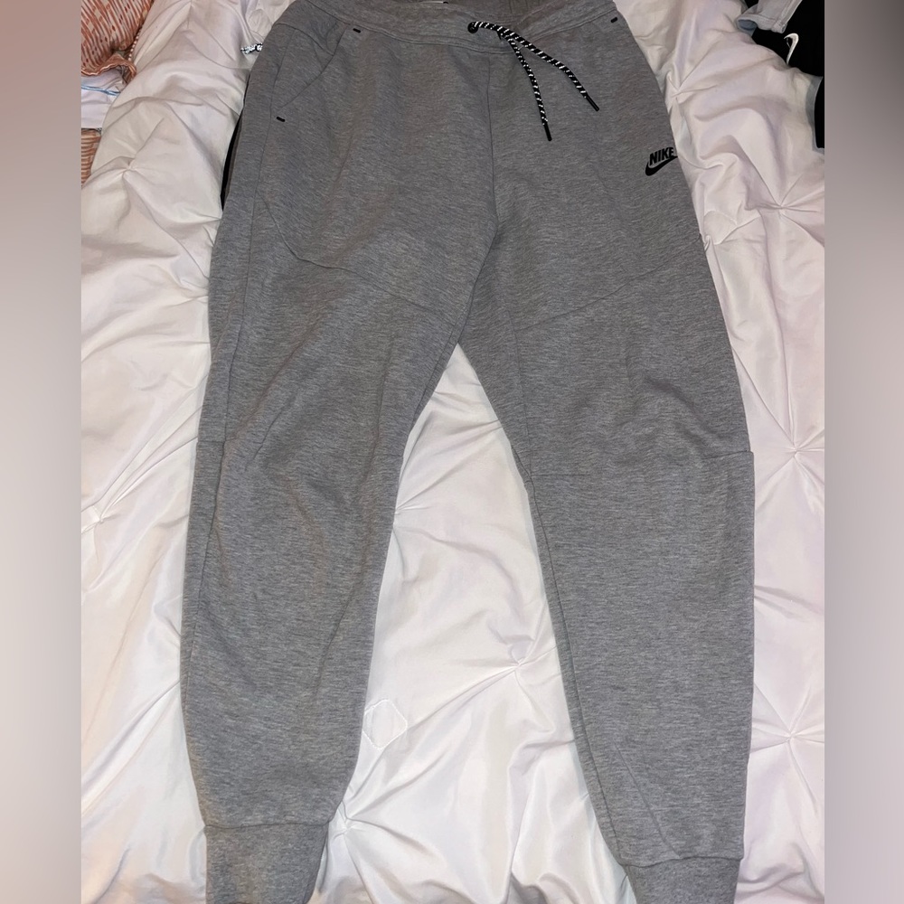 Nike Men’s Tech Joggers